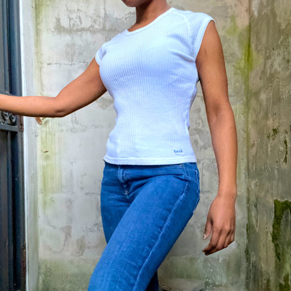 !!EARLY 2k STYLE BASIC WHITE TOP!!